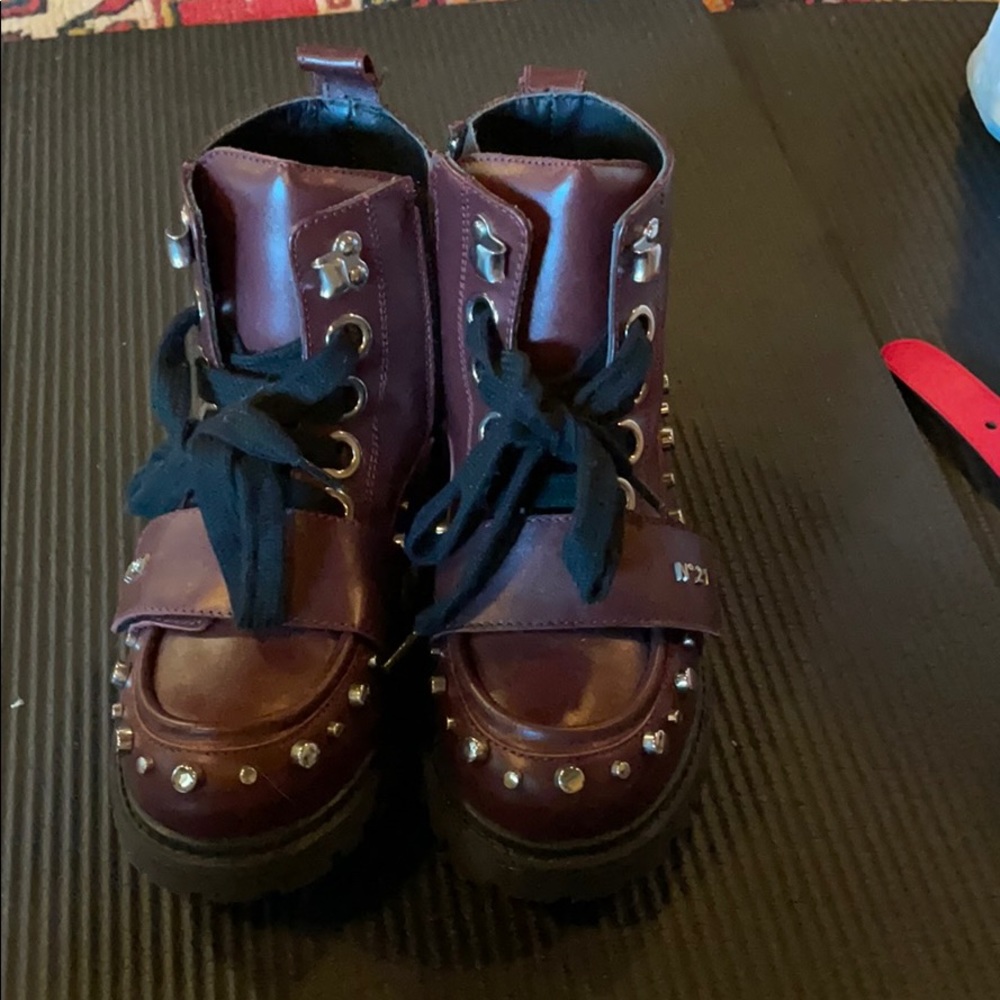 Brand new, N•21 designer kids shoes